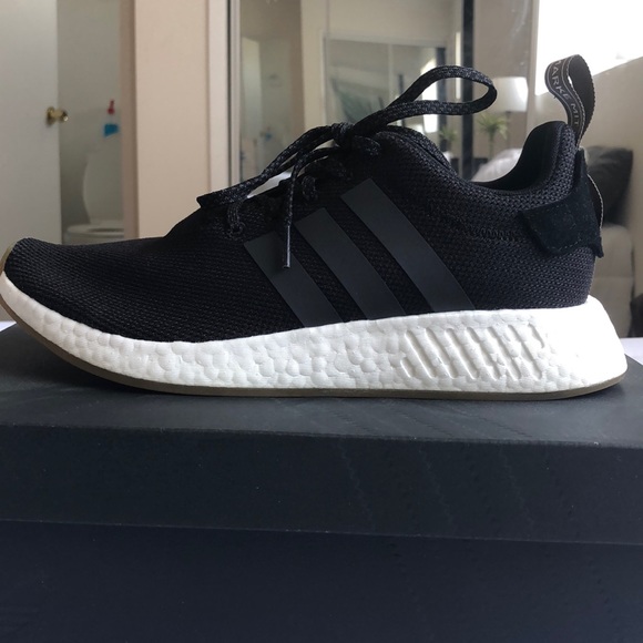 Adidas NMD R2 Black & White - Picture 3 of 4